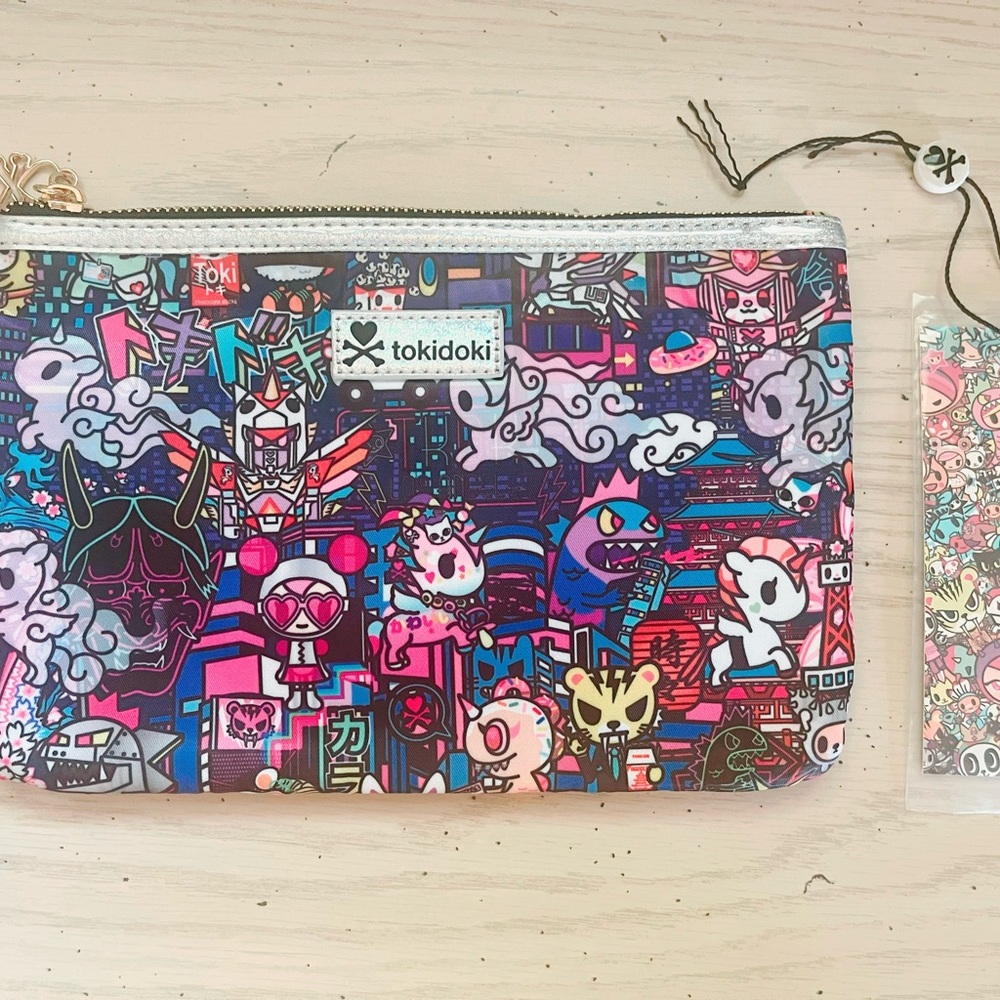 Tokidoki Midnight Metropolis 2021 Zip Pouch Wristlet Brand New (tags unattached)